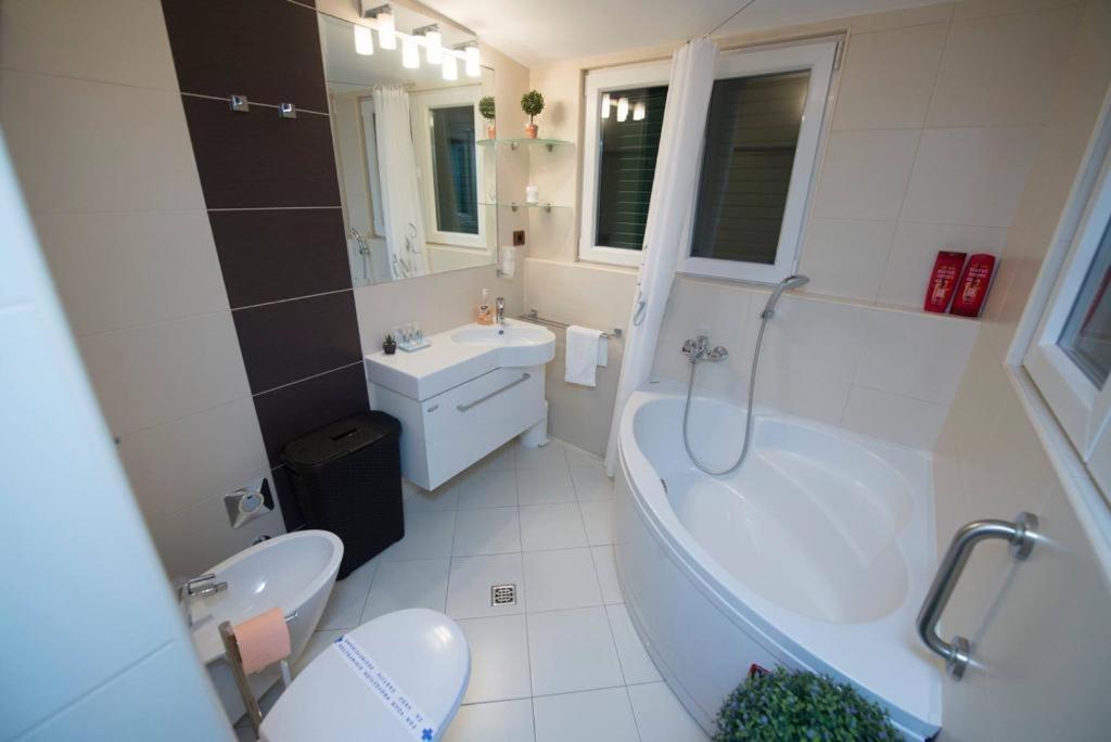 Central Luxury Apartment Xenia Split Kültér fotó